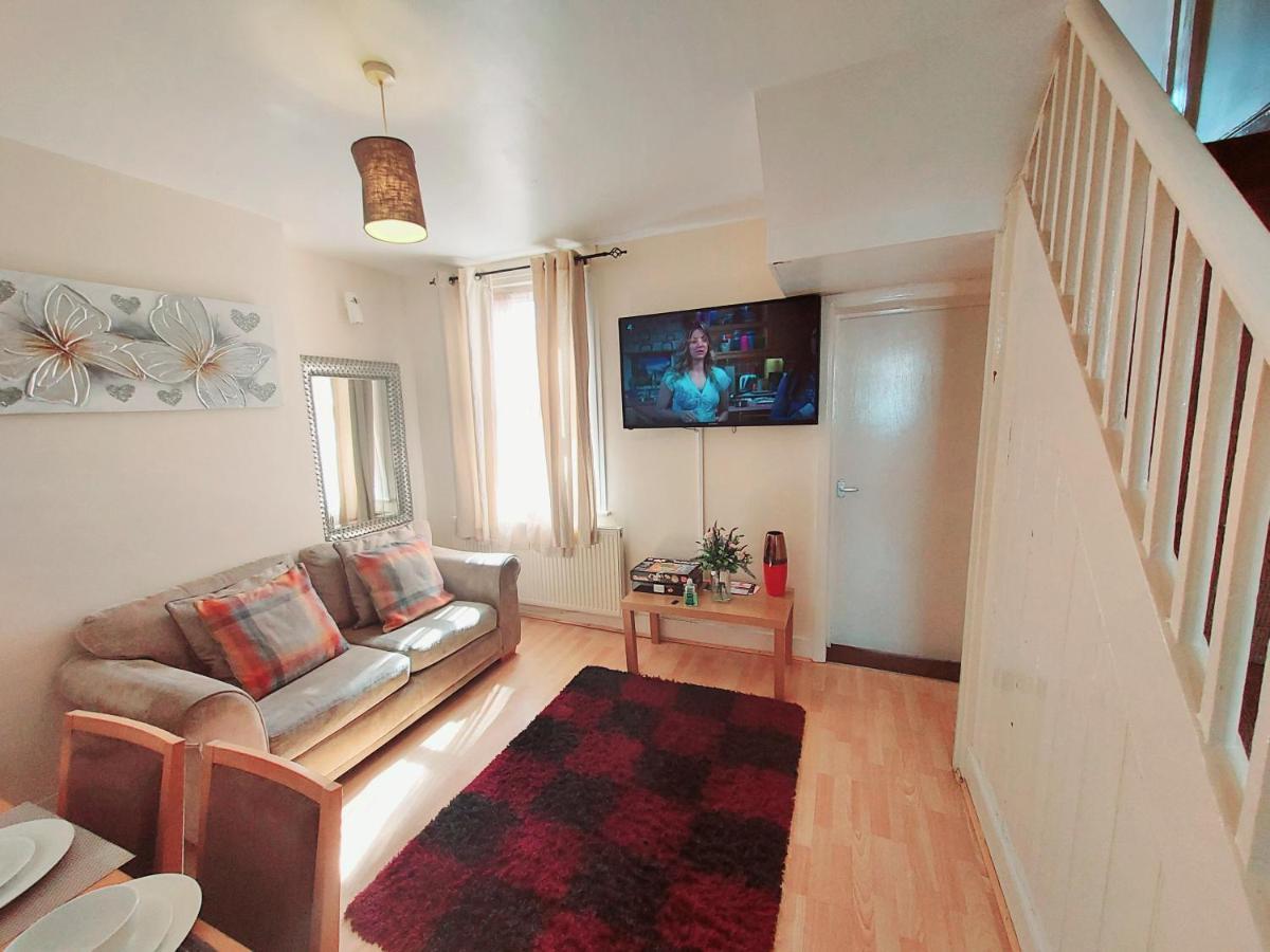 Cedar Villa - Perfect For Longer Stays Чатъм Екстериор снимка